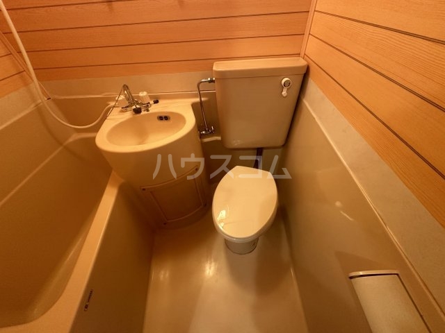 13/30 トイレ