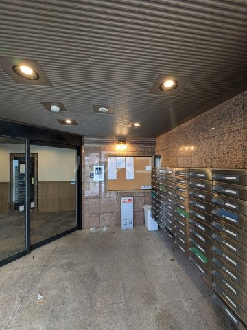 14/21 エントランス