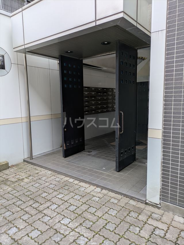 2/8 エントランス