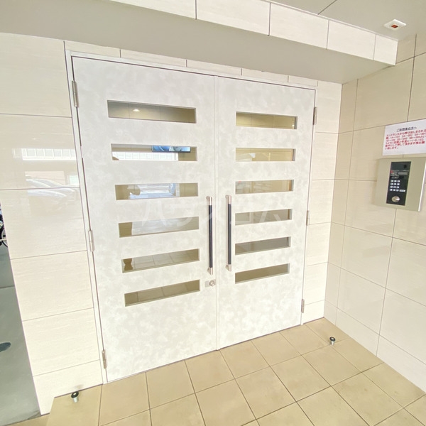 19/24 エントランス