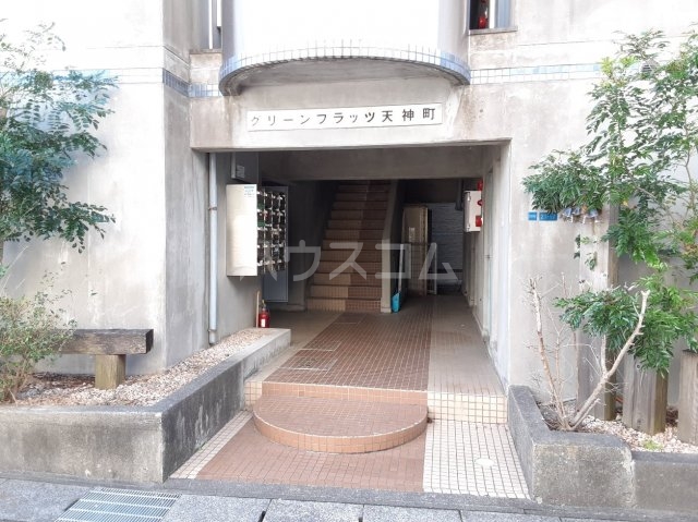 4/10 エントランス