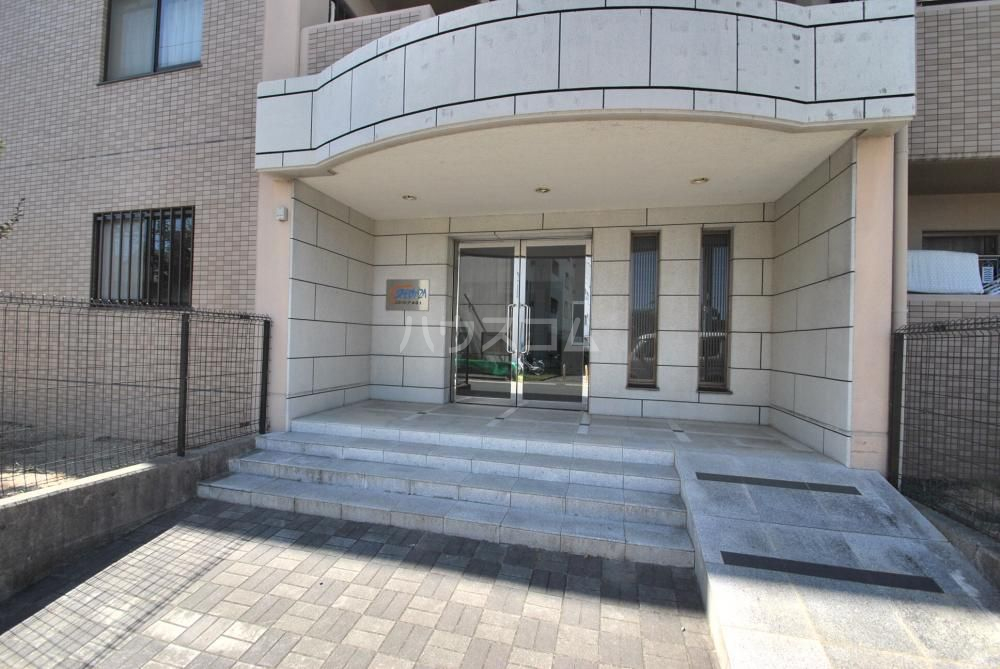 14/21 エントランス