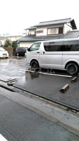 22/29 駐車場
