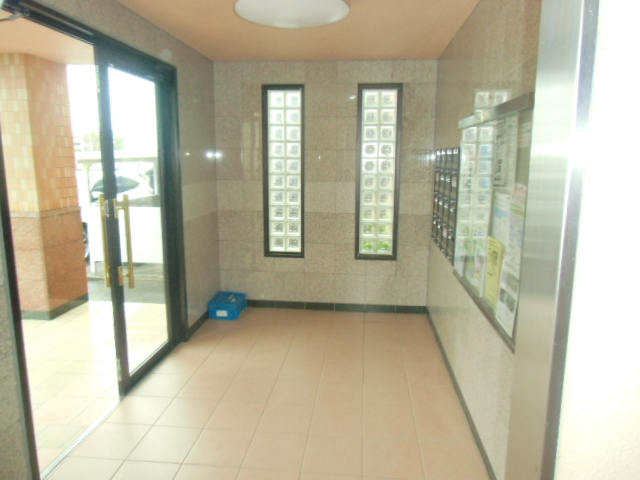 20/22 エントランス