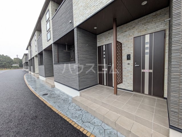 21/28 エントランス