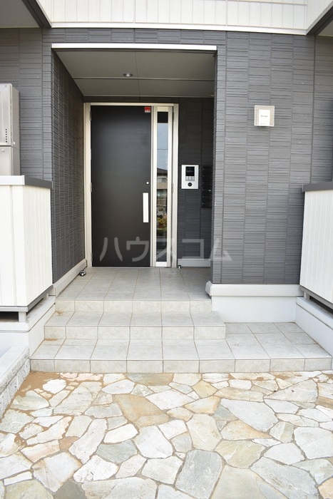 18/21 エントランス