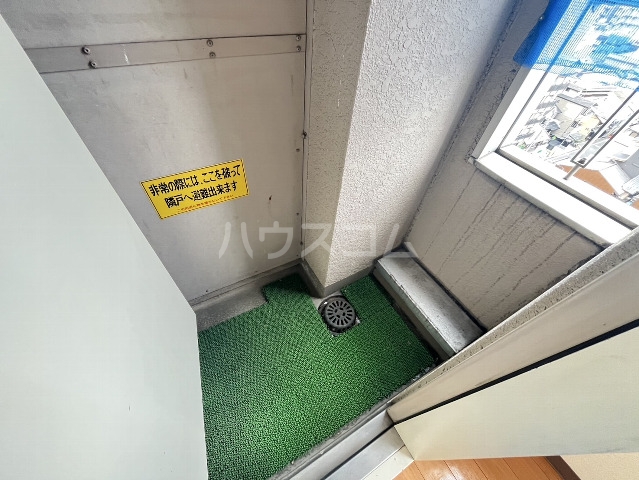 15/27 バルコニー