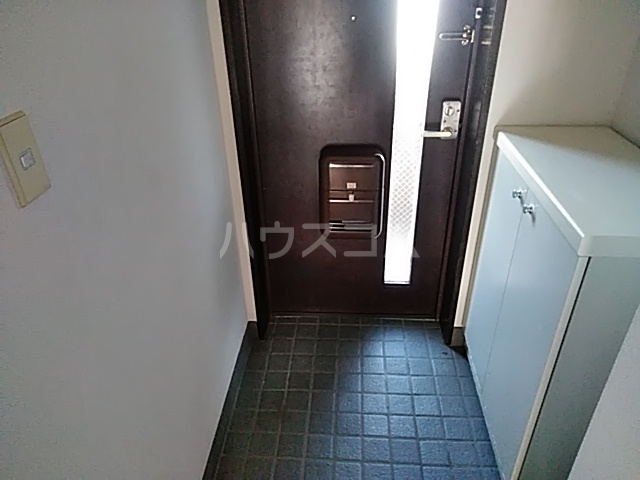 13/30 玄関