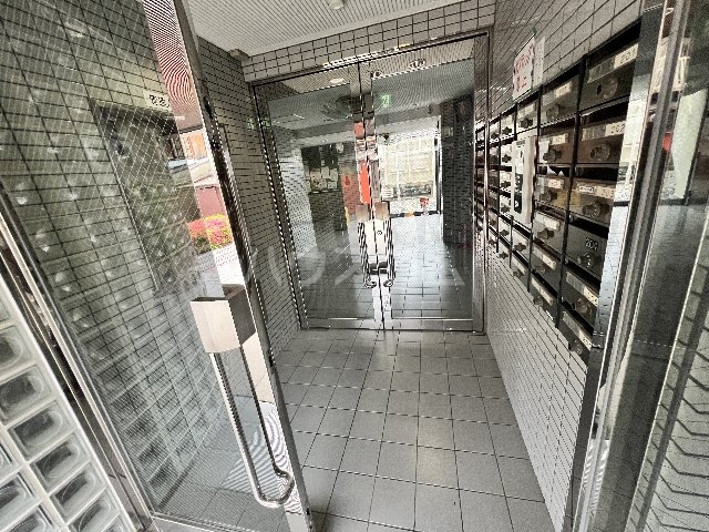 4/5 エントランス