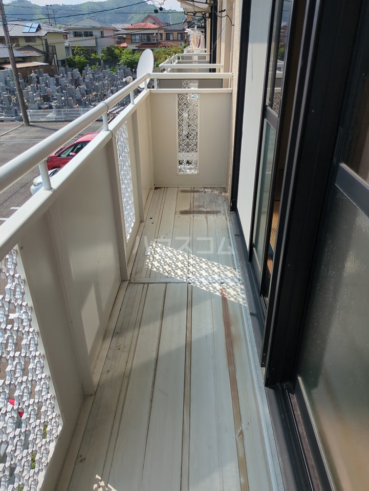 15/22 バルコニー