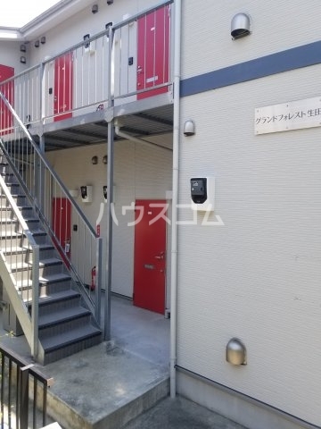 28/30 エントランス