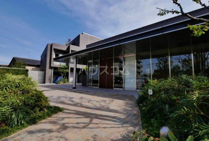 2/3 エントランス