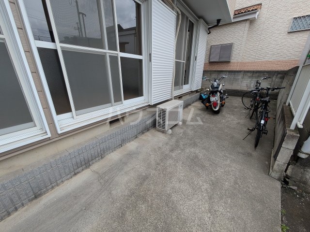 18/25 バルコニー