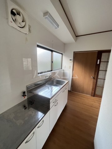 14/30 キッチン