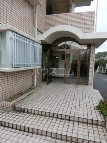 15/20 エントランス
