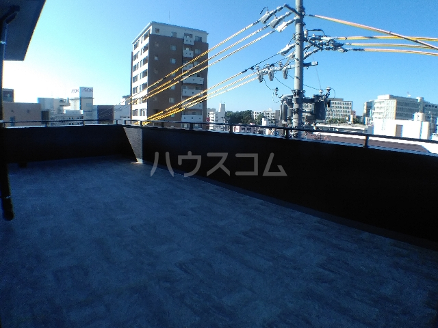 19/28 バルコニー