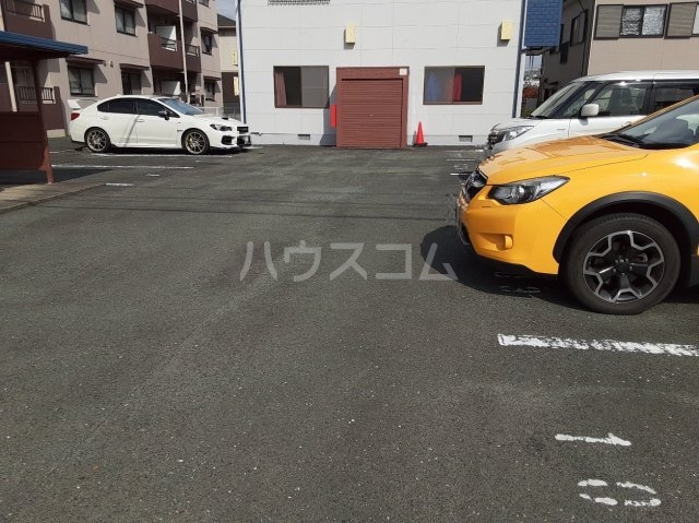 2/7 駐車場