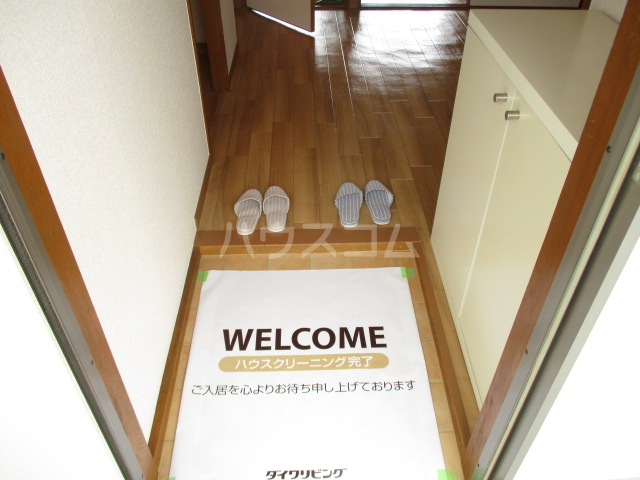 13/30 玄関