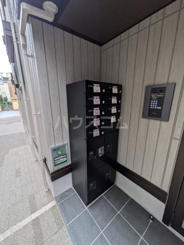 13/23 エントランス