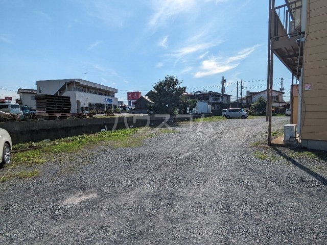 18/22 駐車場