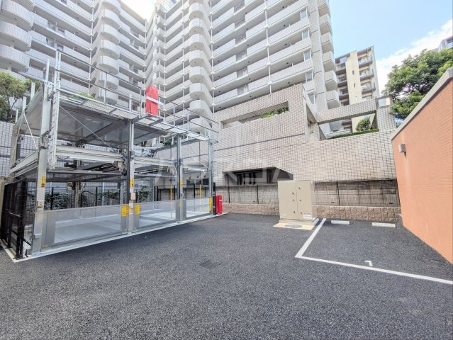 20/26 駐車場