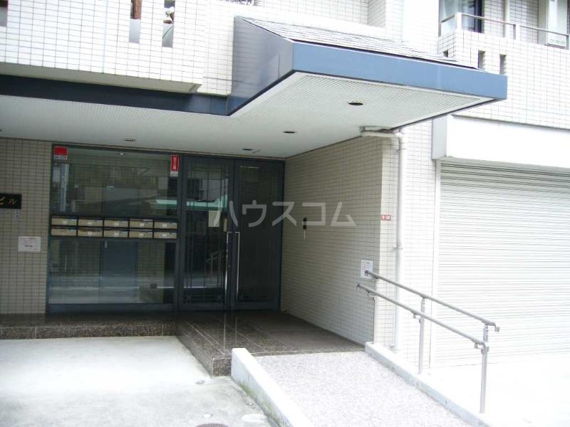 29/30 エントランス