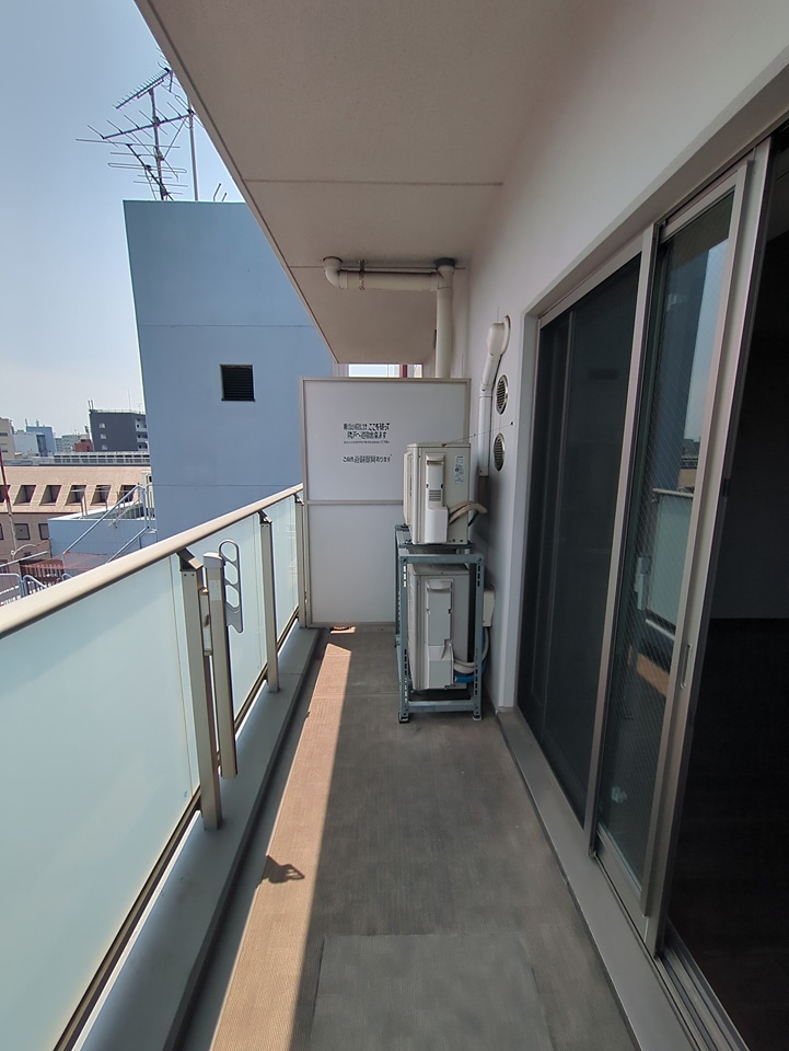16/25 バルコニー