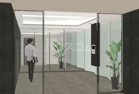 16/17 エントランス