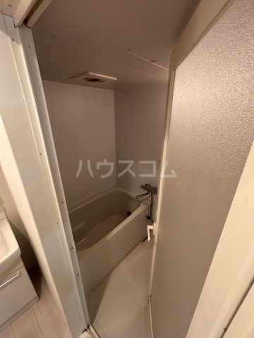 13/30 浴室