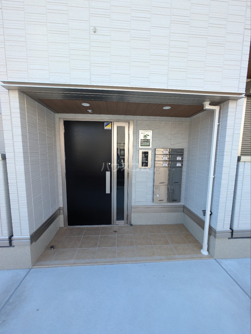 29/30 エントランス