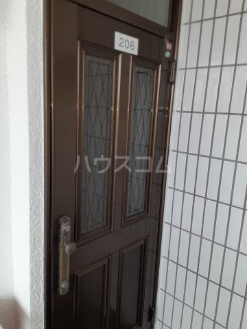 20/26 エントランス