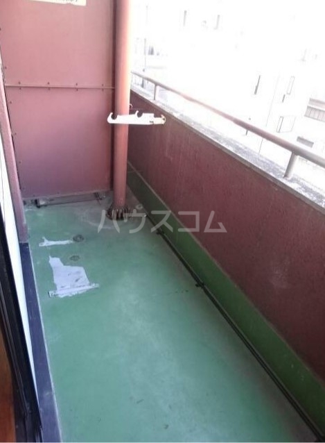 13/19 バルコニー