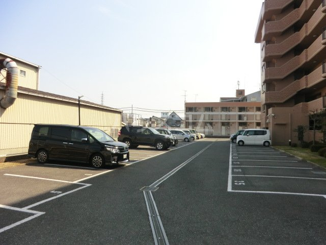 15/25 駐車場