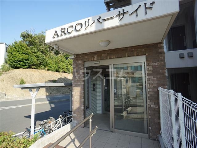 2/3 エントランス