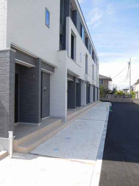 21/28 エントランス