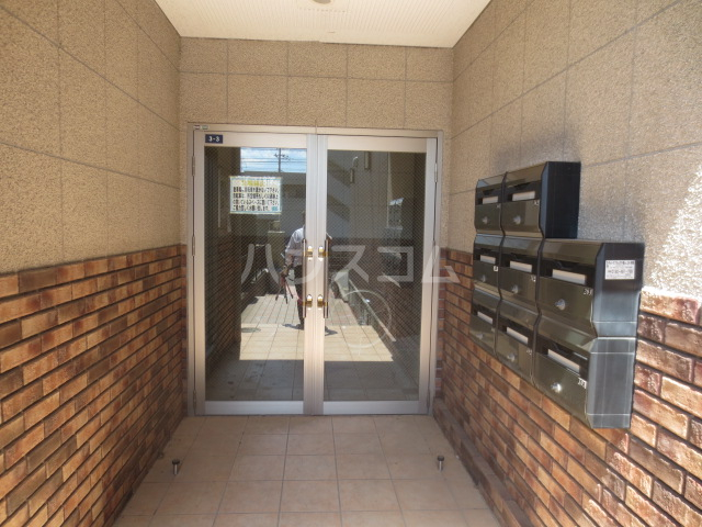 17/21 エントランス