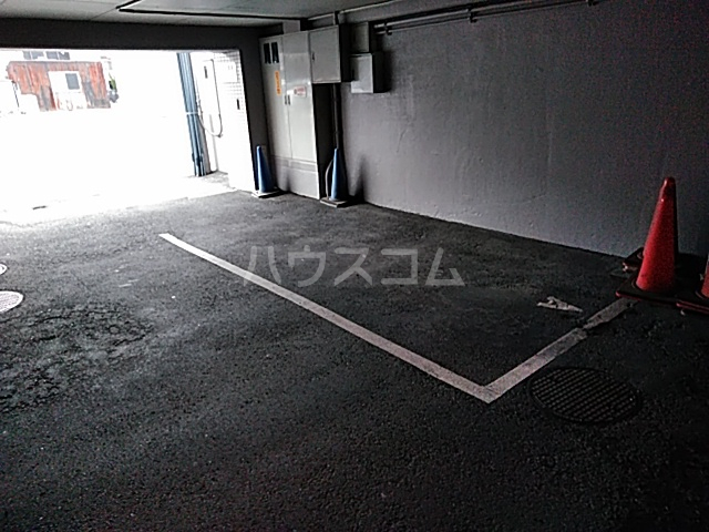 26/30 駐車場