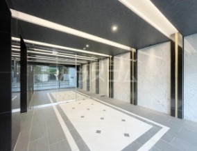 19/25 エントランス