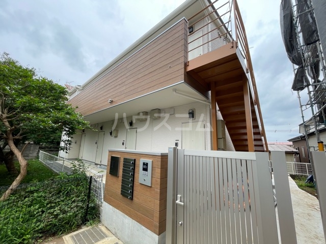 Likes飯山満町Ｂ棟の外観