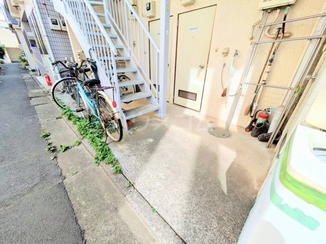 21/27 エントランス