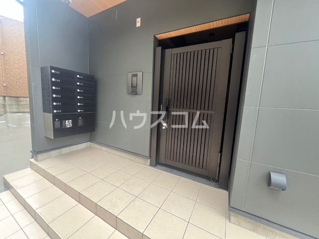 14/21 エントランス
