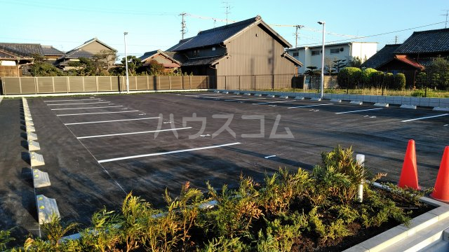 22/30 駐車場