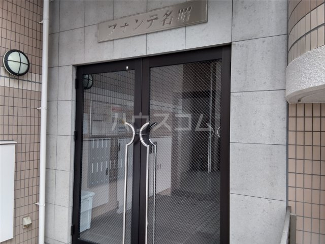 16/25 エントランス