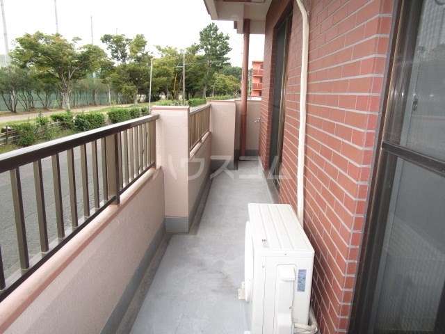 21/26 バルコニー