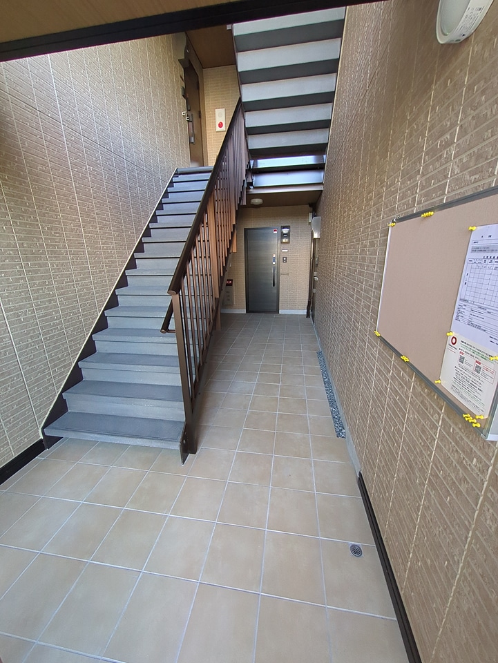 29/30 エントランス