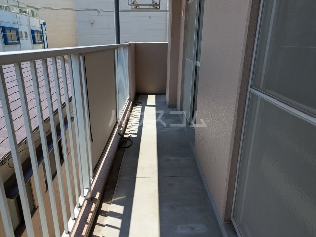 13/20 バルコニー