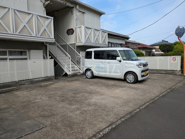 27/30 駐車場