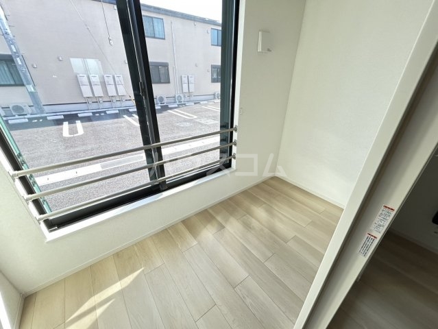 23/30 バルコニー