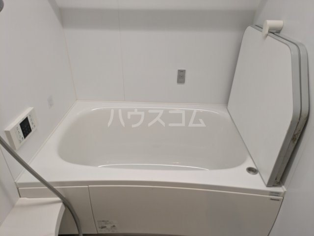 13/30 浴室