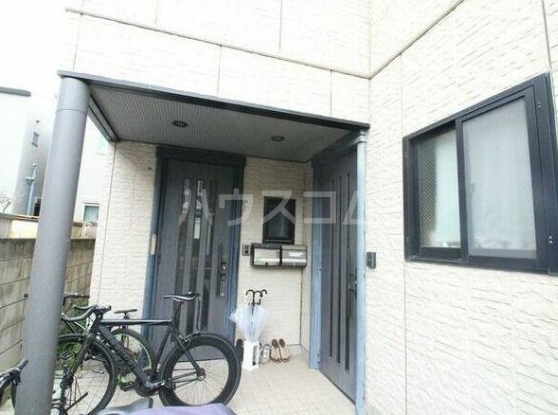 17/18 エントランス